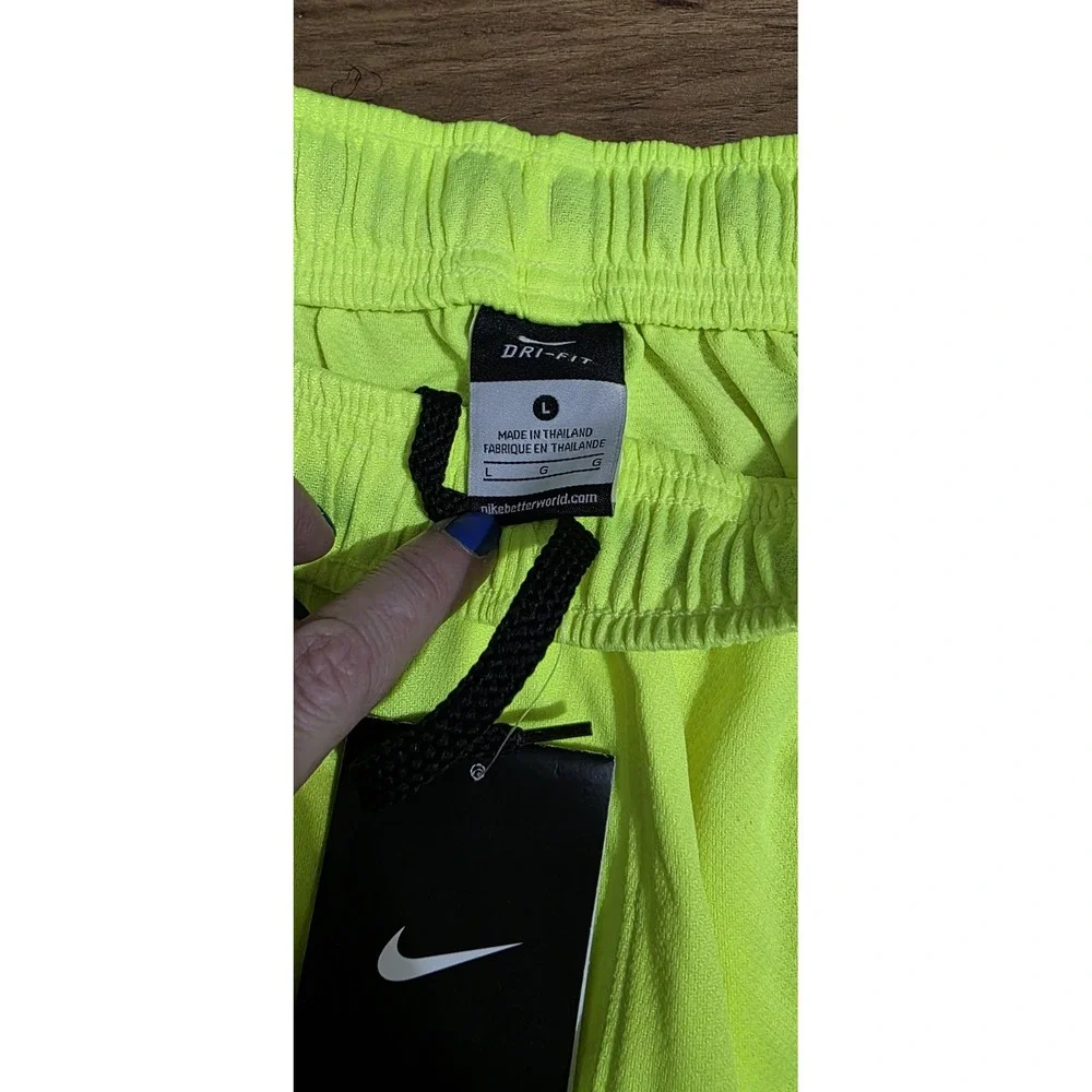 Nike Elite Fanatical Basketball Shorts Volt Yellow Boys XL NWT‎ Swim Trunks Sz L